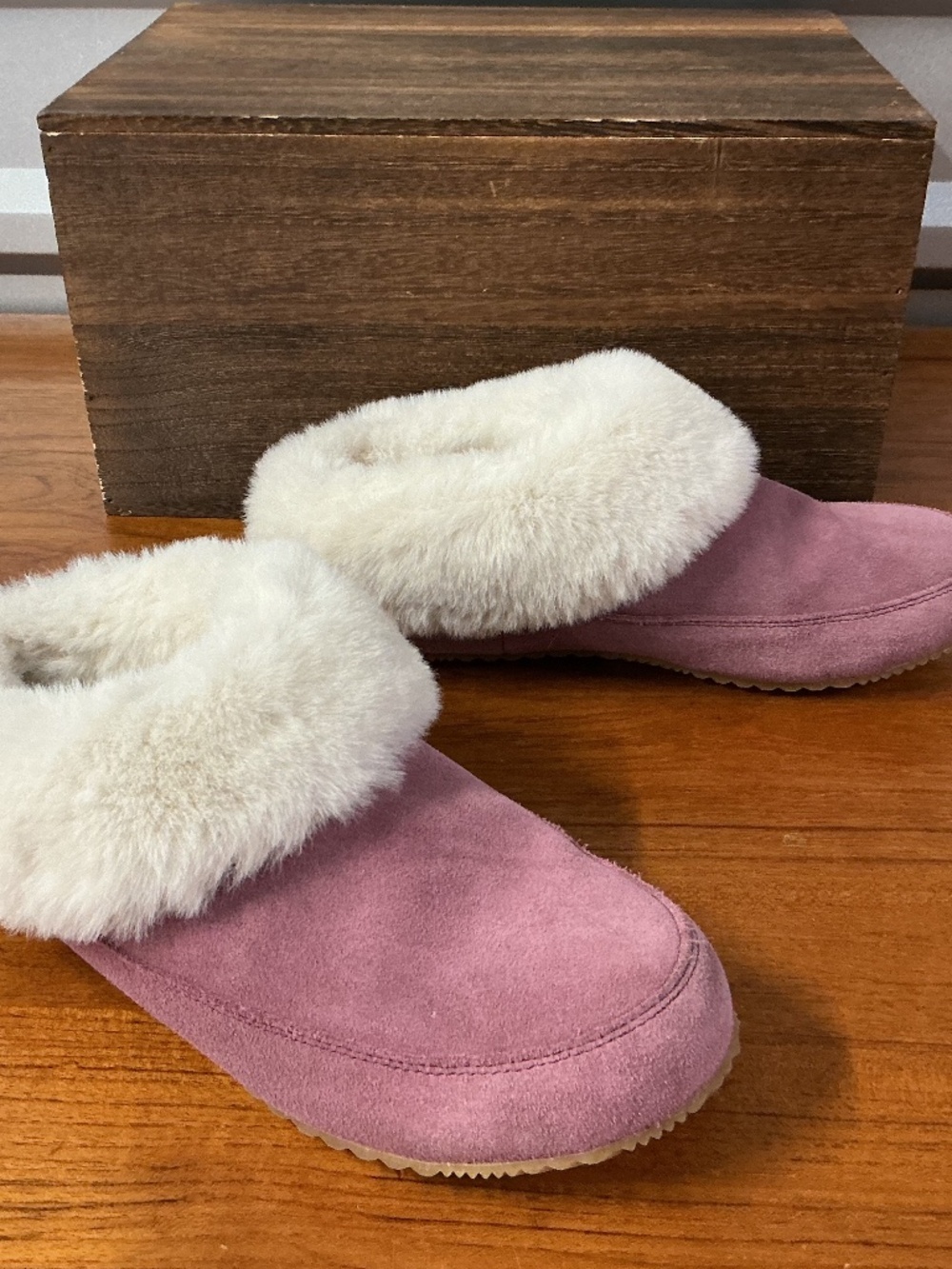 Sorel Women Go Coffee Run Lined Mauve Suede Slipper Size 8